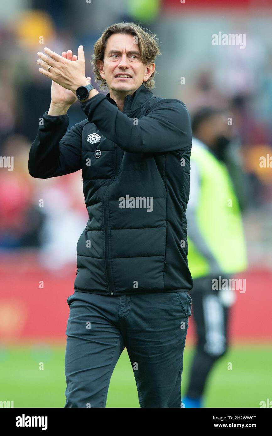 London, Großbritannien. Okt. 2021. Thomas Frank-Manager von Brentford während des Premier League-Spiels zwischen Brentford und Leicester City im Brentford Community Stadium, London, England am 24. Oktober 2021. Foto von Salvio Calabrese. Nur zur redaktionellen Verwendung, Lizenz für kommerzielle Nutzung erforderlich. Keine Verwendung bei Wetten, Spielen oder Veröffentlichungen einzelner Clubs/Vereine/Spieler. Kredit: UK Sports Pics Ltd/Alamy Live Nachrichten Stockfoto