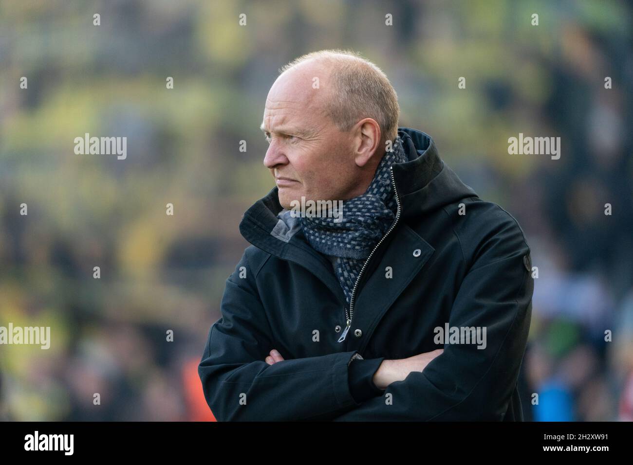 Broendby, Dänemark. Okt. 2021. Cheftrainer Niels Frederiksen aus Broendby, WENN er während des 3F Superliga-Spiels zwischen Broendby IF und dem FC Kopenhagen im Broendby Stadion in Broendby gesehen wird. (Foto: Gonzales Photo/Alamy Live News Stockfoto