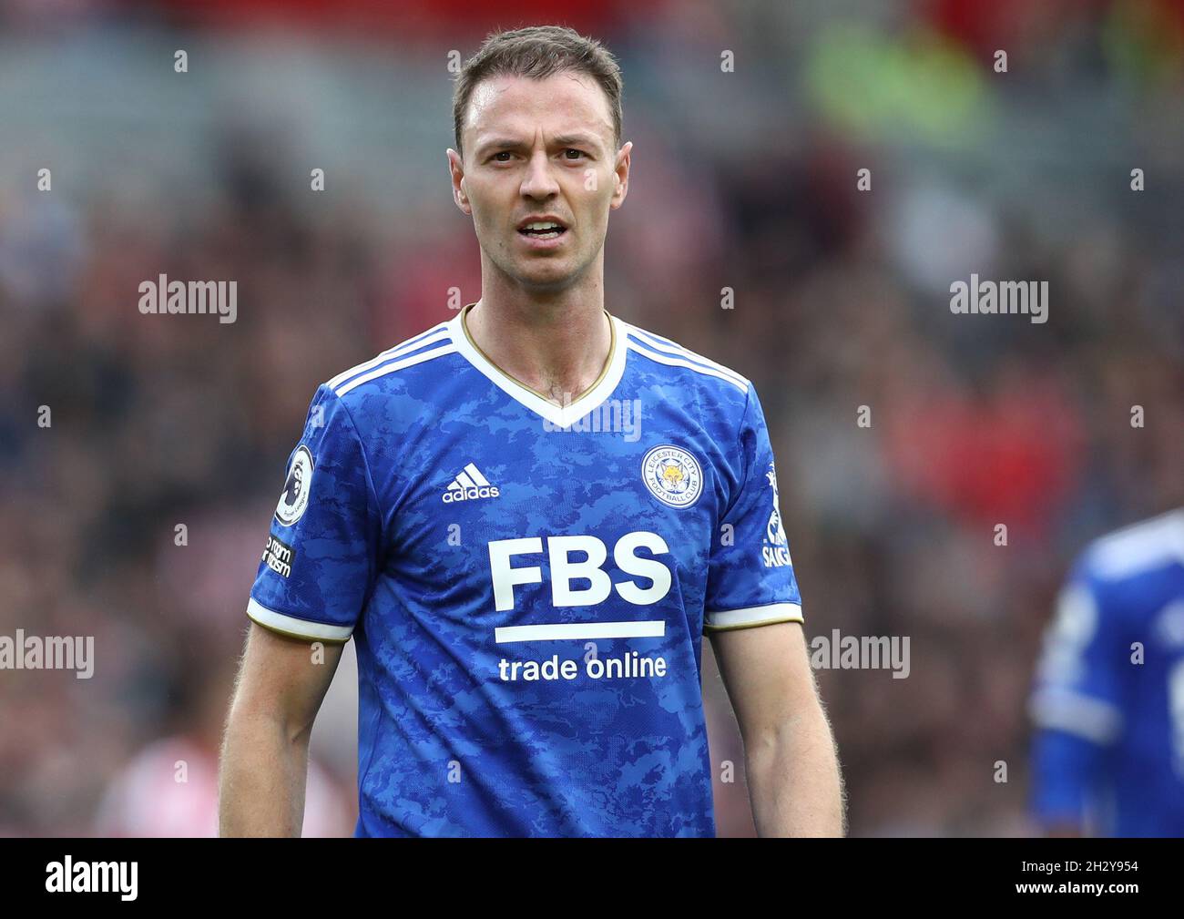 London, England, 24. Oktober 2021. Jonny Evans von Leicester City während des Spiels der Premier League im Brentford Community Stadium, London. Bildnachweis sollte lauten: Paul Terry / Sportimage Stockfoto