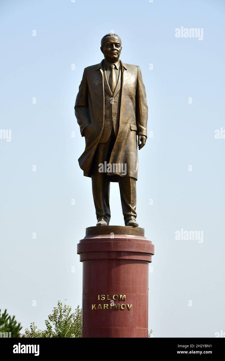 Islom Karimov Statue, Samarkand, Usbekistan, Zentralasien Stockfoto