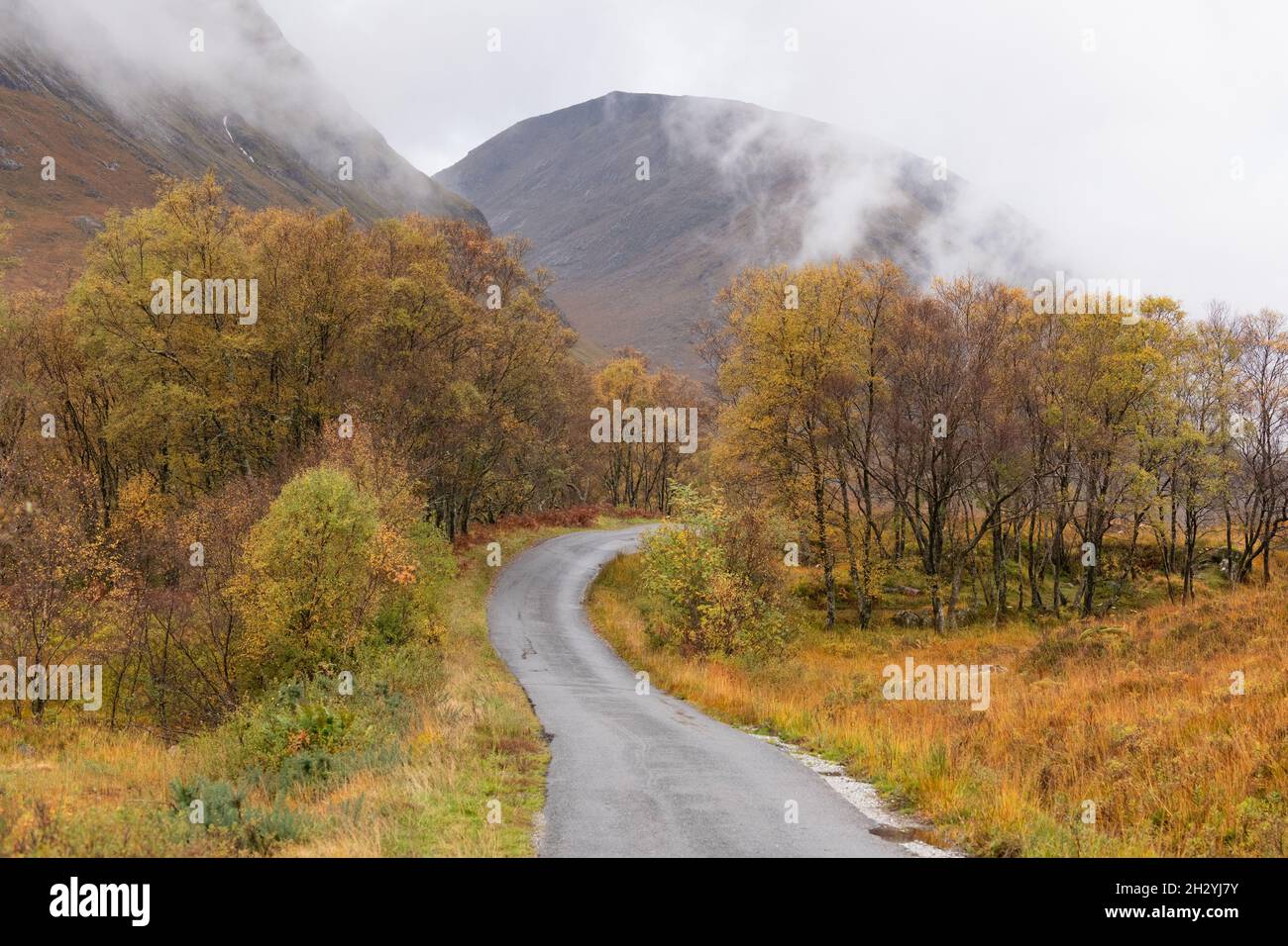 Glen Etive (in der Nähe von Glen Coe) im Herbst, Schottland, Großbritannien Stockfoto
