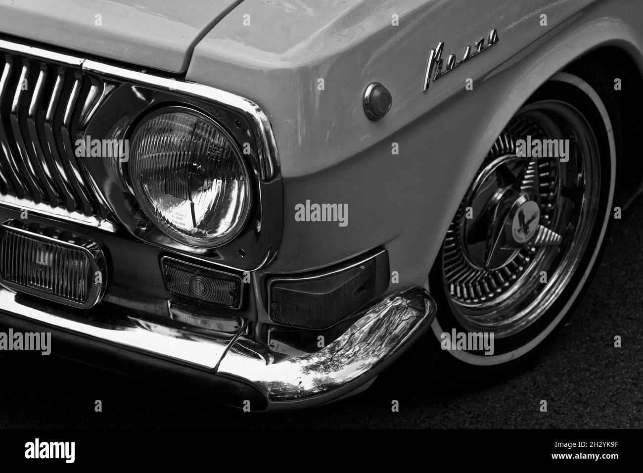 Volga gaz 24 car -Fotos und -Bildmaterial in hoher Auflösung – Alamy