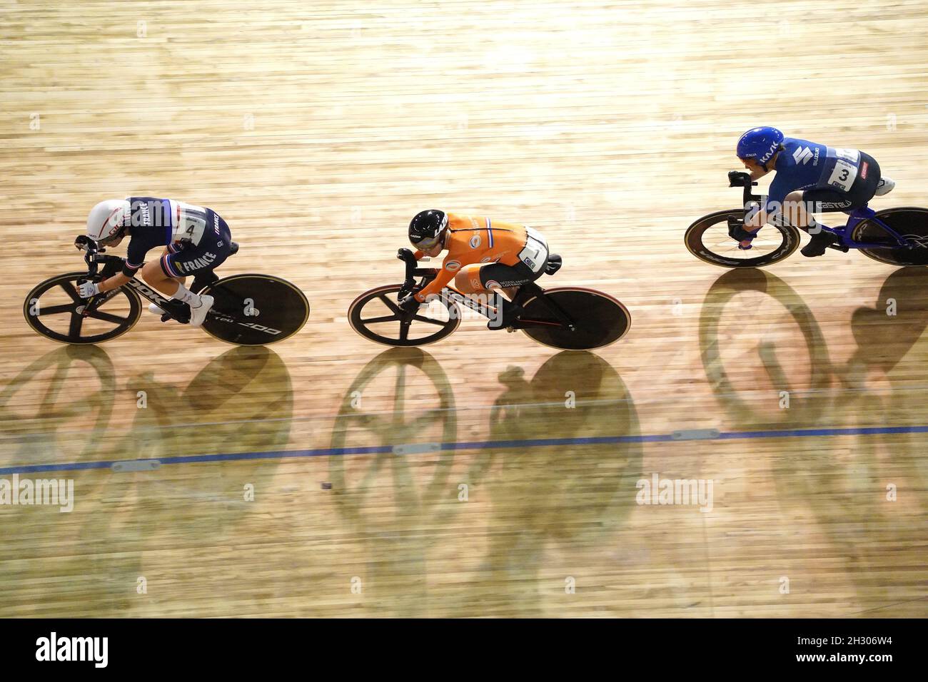 Roubaix, Frankreich, 24. Oktober 2021, Amy Pieters (NED) in Womens Madison während der UCI 2021 Track World Championships am 23. Oktober 2021 im Jean Stablinksi Velodrome in Roubaix, Frankreich Credit: SCS/Soenar Chamid/AFLO/Alamy Live News Stockfoto