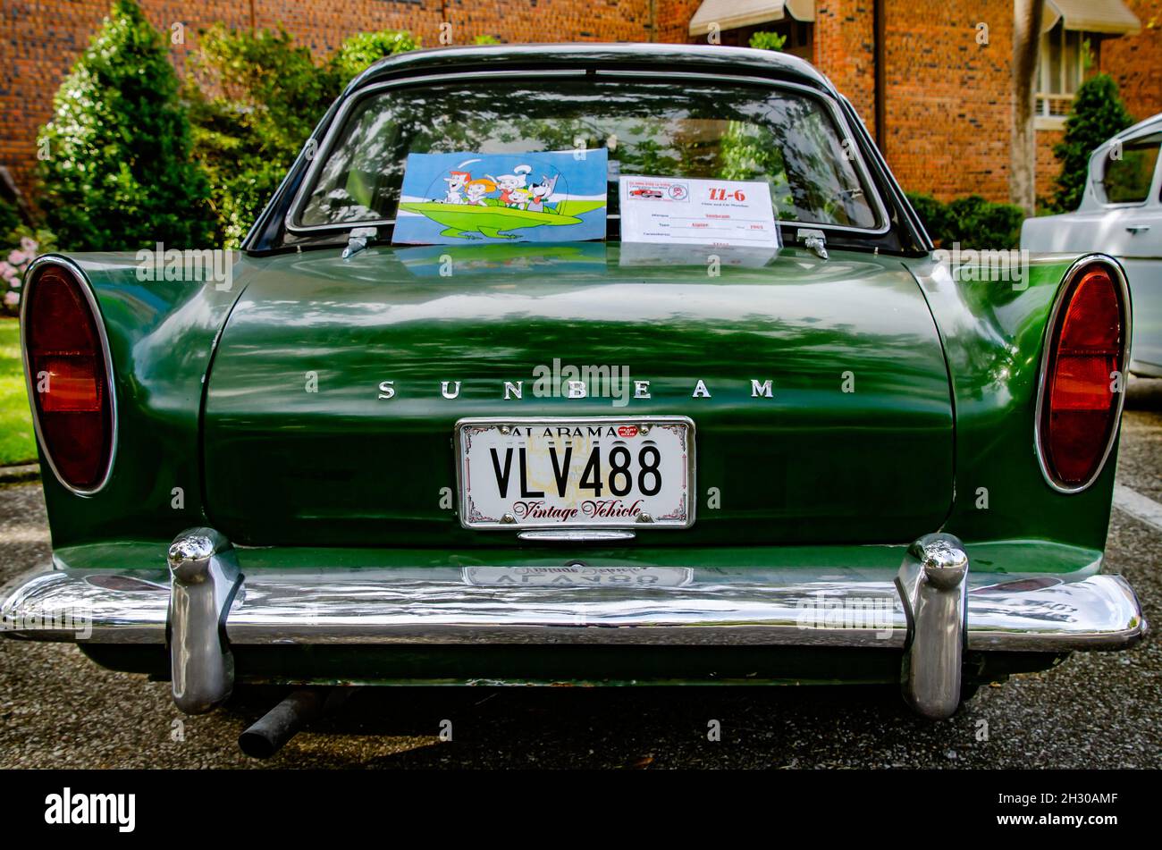Ein Sunbeam Alpine aus dem Jahr 1963 wird beim 31. British Car Festival am 24. Oktober 2021 in Fairhope, Alabama, gezeigt. Stockfoto