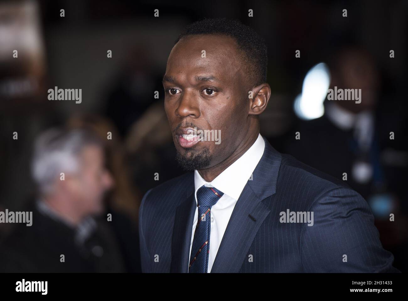 Usain Bolt kommt bei der I am Bolt Weltpremiere auf dem Odeon Leicester Square in London an. Bilddatum: Montag, 28. November 2016. Bildnachweis sollte lauten: © DavidJensen/EMPICS Entertainment Stockfoto