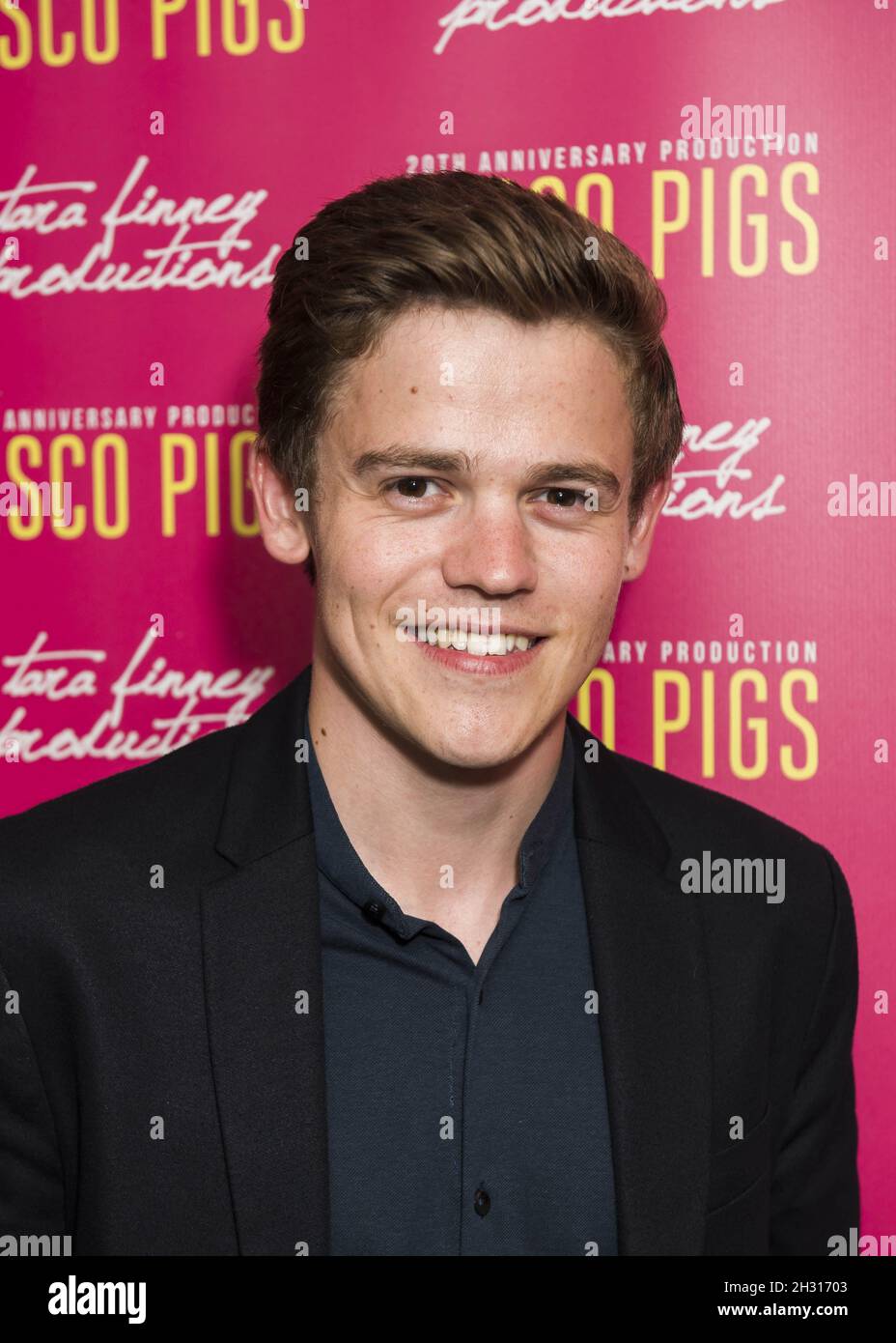 Sam Clemmett besucht die Disco Pigs Press Night in den Trafalgar Studios, London. Bilddatum: Dienstag, 18. Juli 2017. Bildnachweis sollte lauten: David Jensen/ EMPICS Entertainment Stockfoto