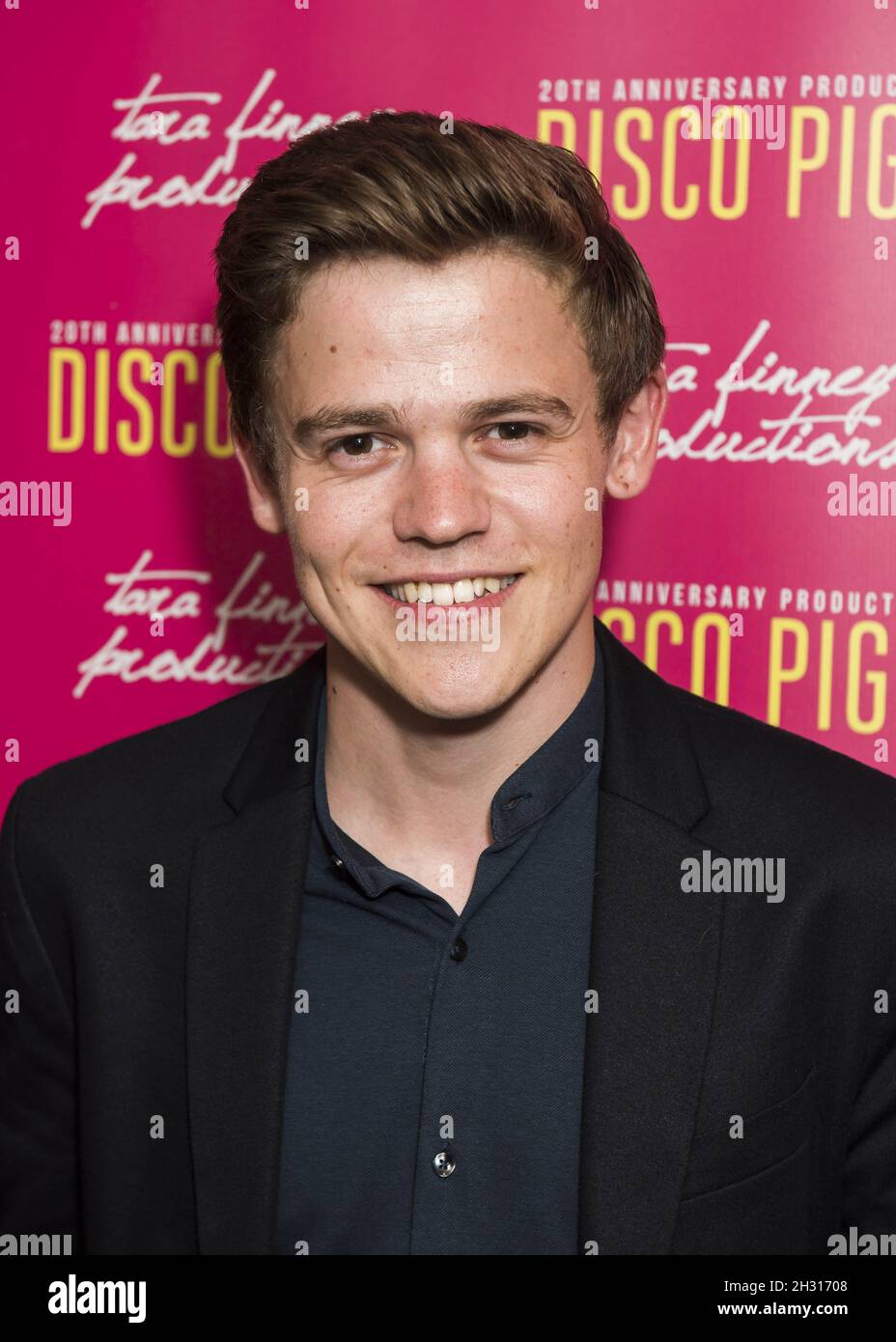 Sam Clemmett besucht die Disco Pigs Press Night in den Trafalgar Studios, London. Bilddatum: Dienstag, 18. Juli 2017. Bildnachweis sollte lauten: David Jensen/ EMPICS Entertainment Stockfoto