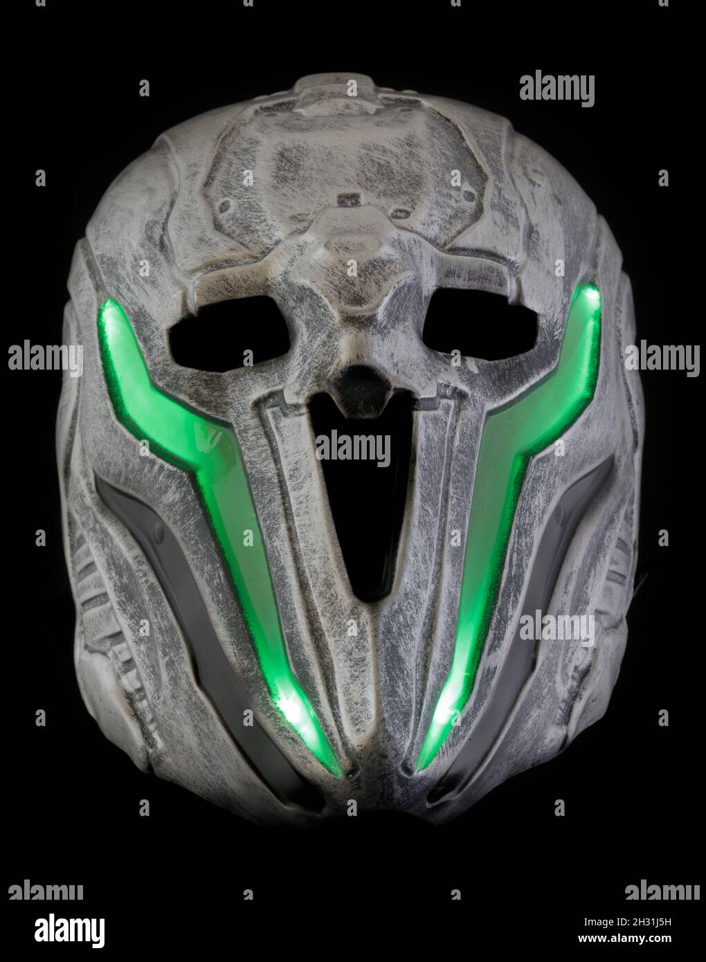Light-Up Robo Helm Maske Isoliert Gegen Schwarzen Hintergrund Stockfoto