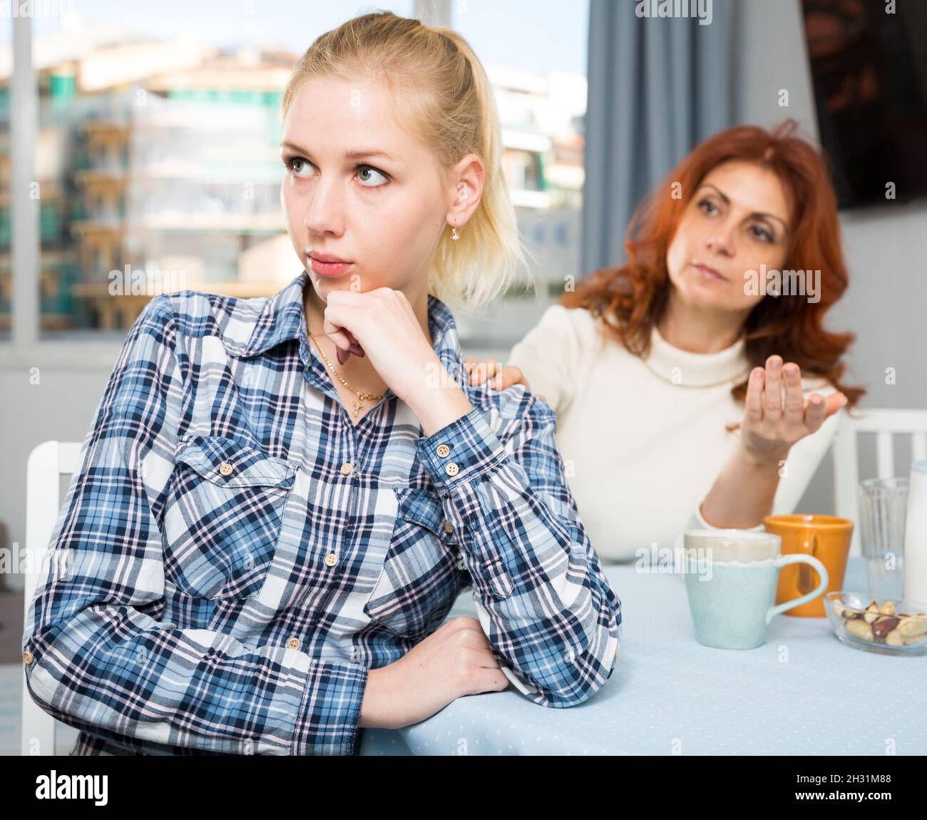 Ressentiments der mutter Fotos und Bildmaterial in hoher Auflösung Alamy