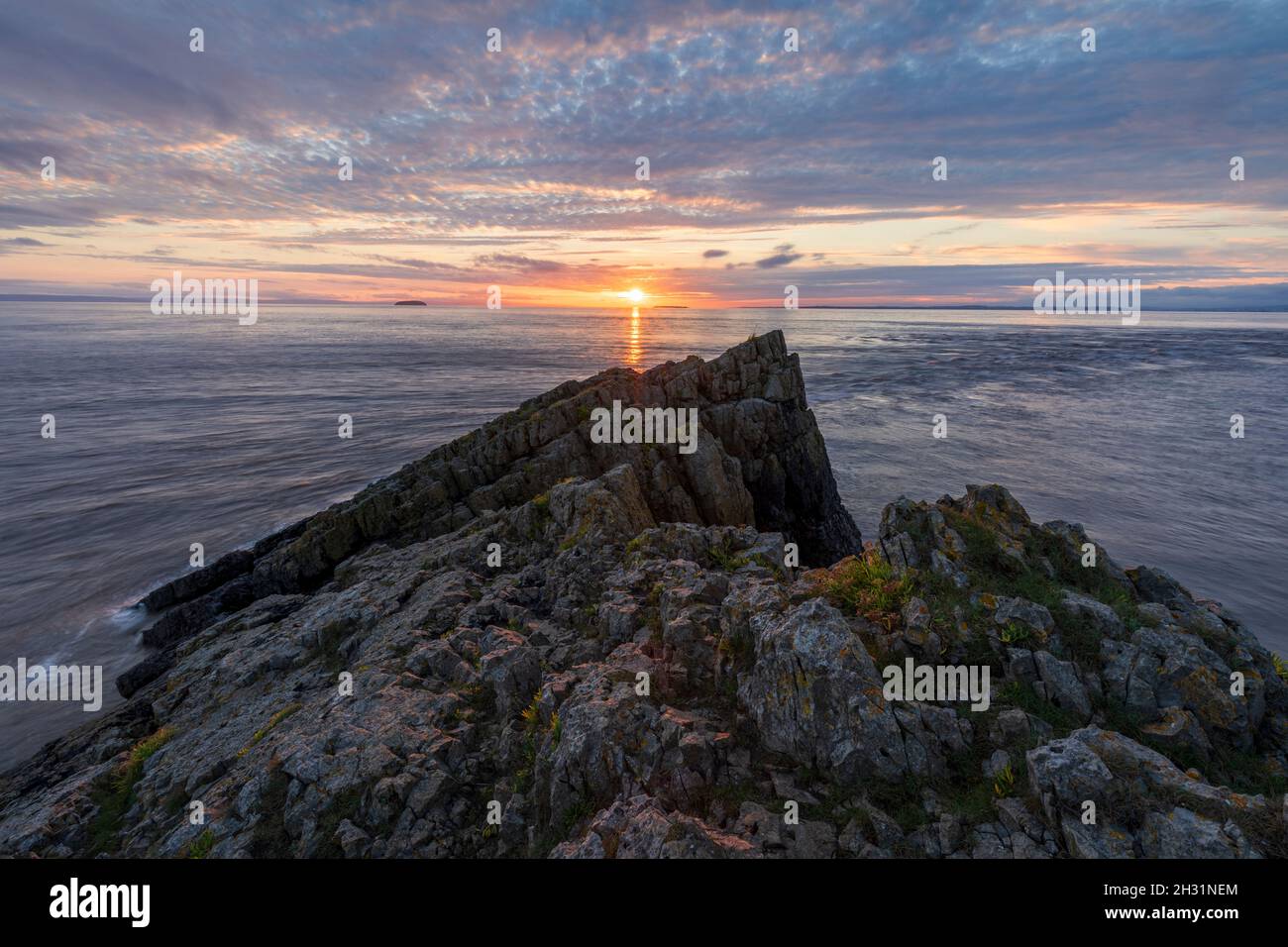 Schöner Sonnenuntergang im Oktober von Sand Point im Norden von Somerset im Südwesten Englands Stockfoto