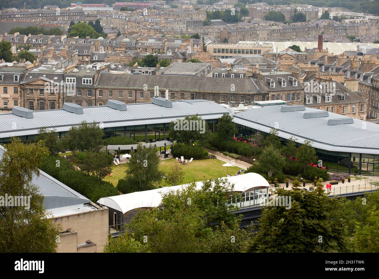 Edinburgh, Schottland, Calton Hill Blick Omni Centre Rootop Gardens Stockfoto