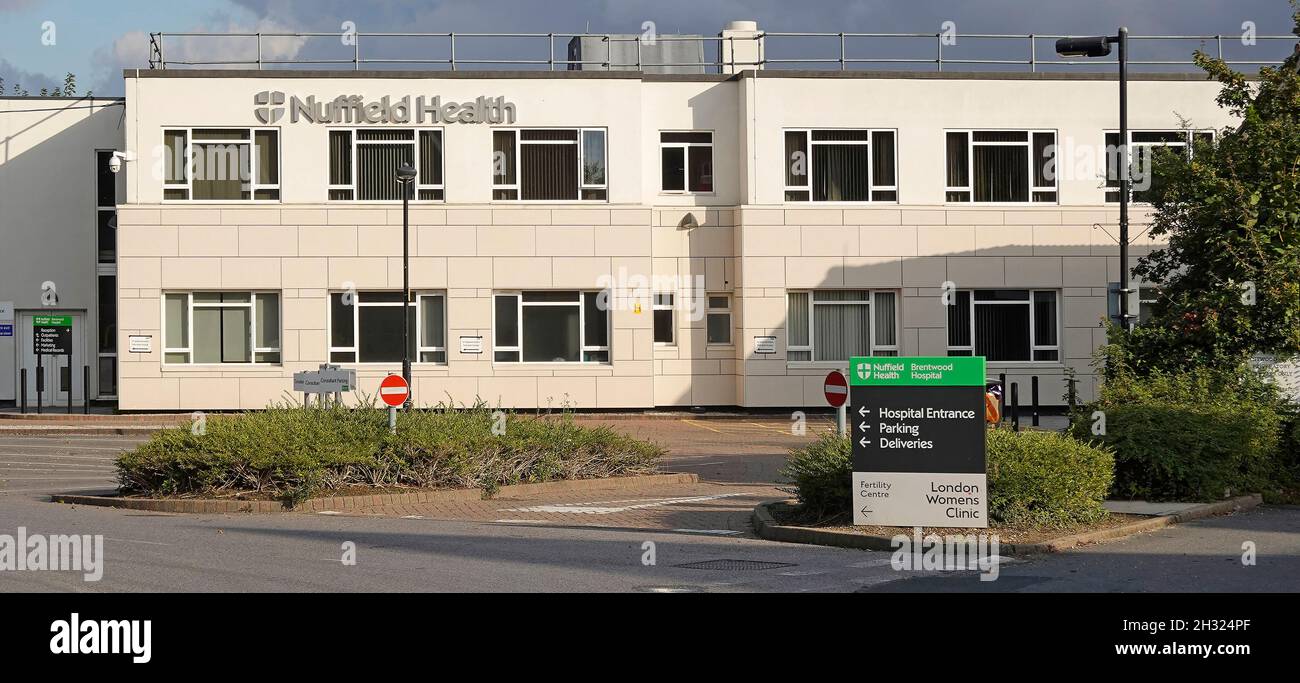 Frontansicht des Nuffield Health Brentwood Hospital, ein gemeinnütziger Wohltätigkeitsanbieter und Gesundheitsdienstleister für private Krankenhauseinrichtungen in England, Großbritannien Stockfoto