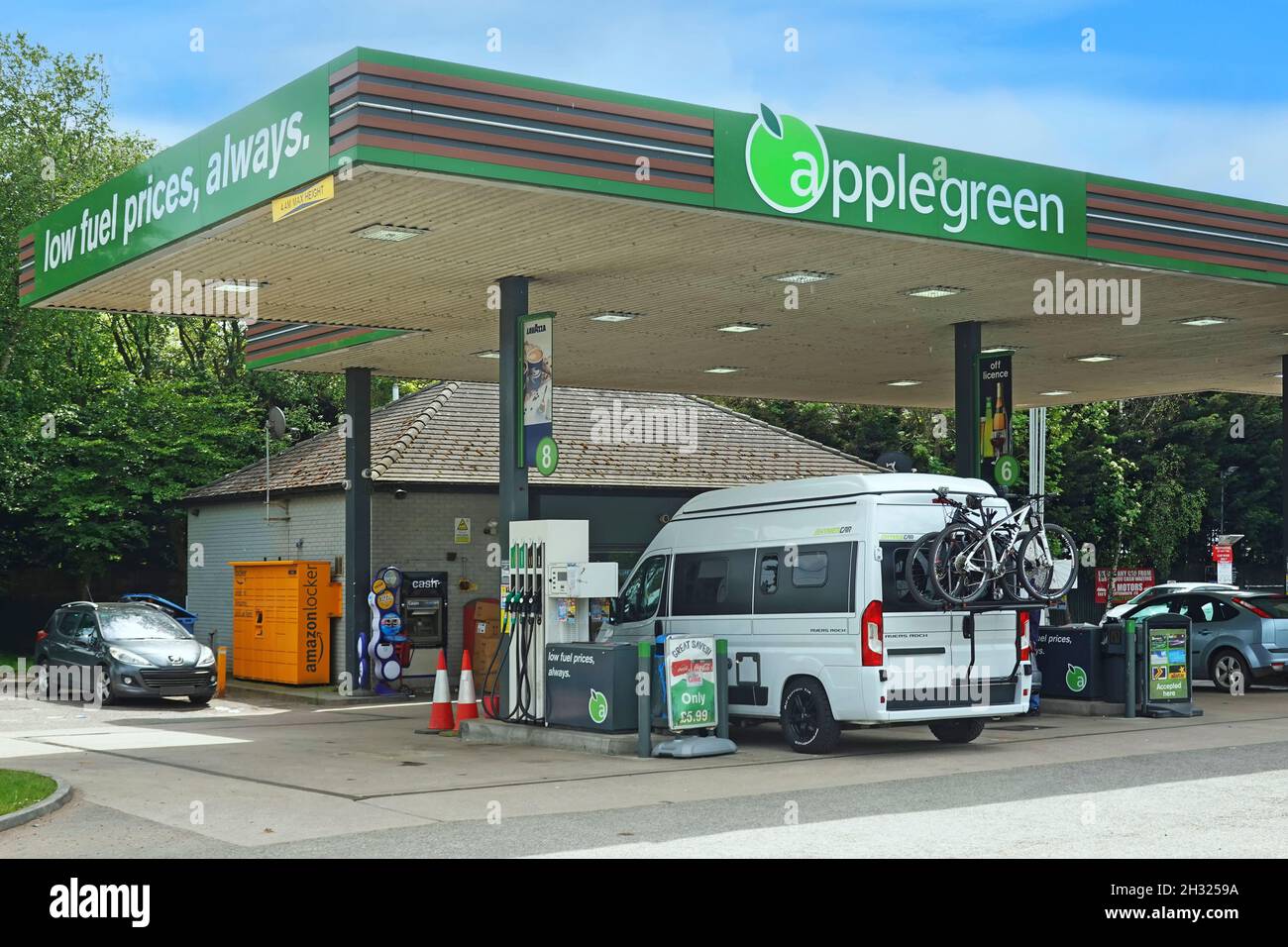 Tankstelle logos -Fotos und -Bildmaterial in hoher Auflösung – Alamy