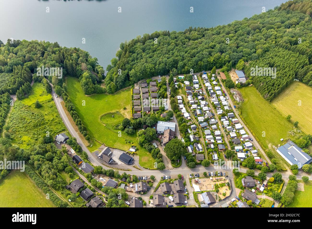 Luftbild, Listertalsperre, Campingplatz Wörmge, Strahlemännchen.de - Reha-Resort für Familien, Rabaukenland, Eichen, Attendorn, Sauerland, Nordrhein-W. Stockfoto