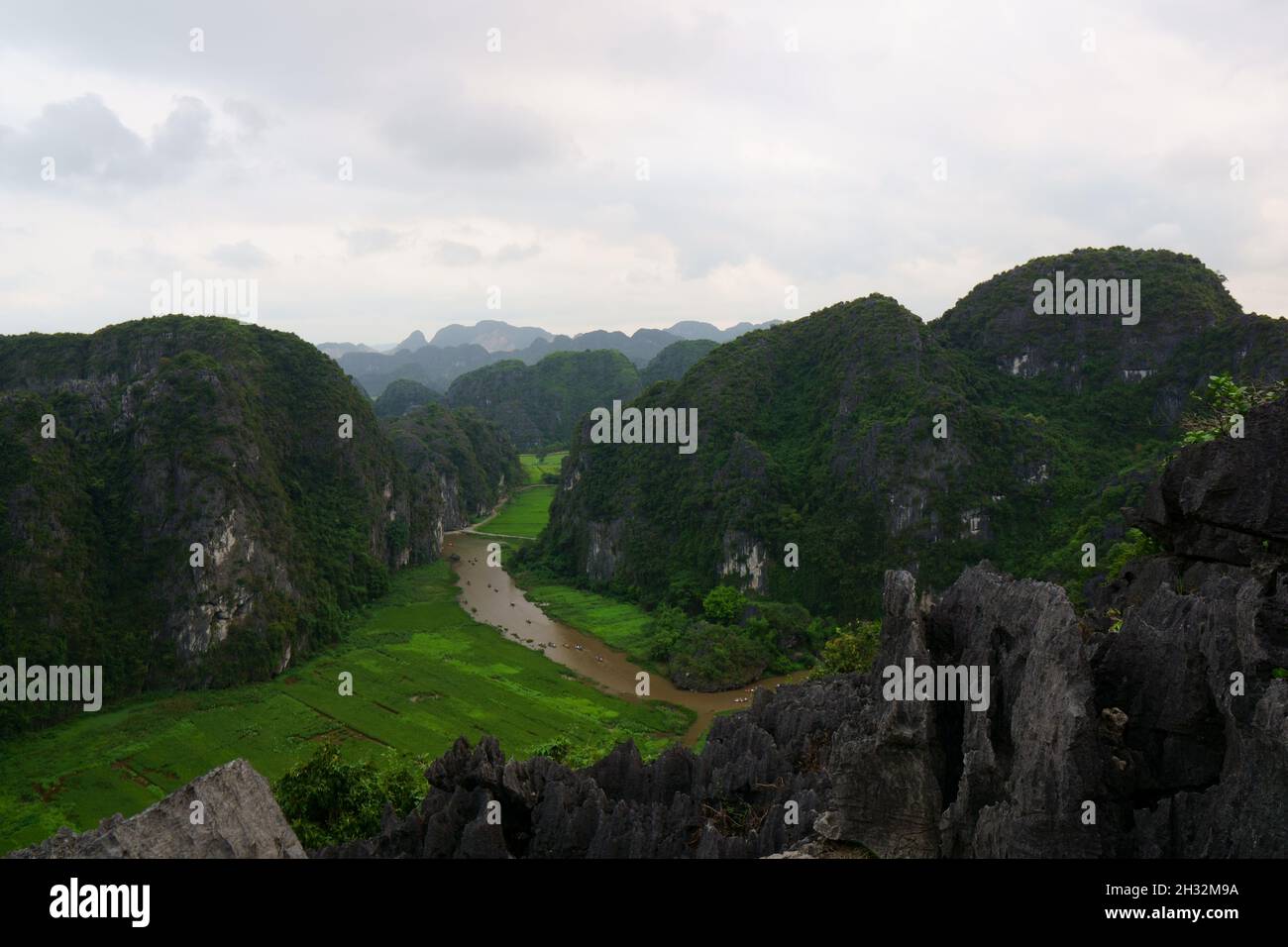 Luftaussicht vom Mau Cave Mountain, Ninh Binh Vietnam Stockfoto