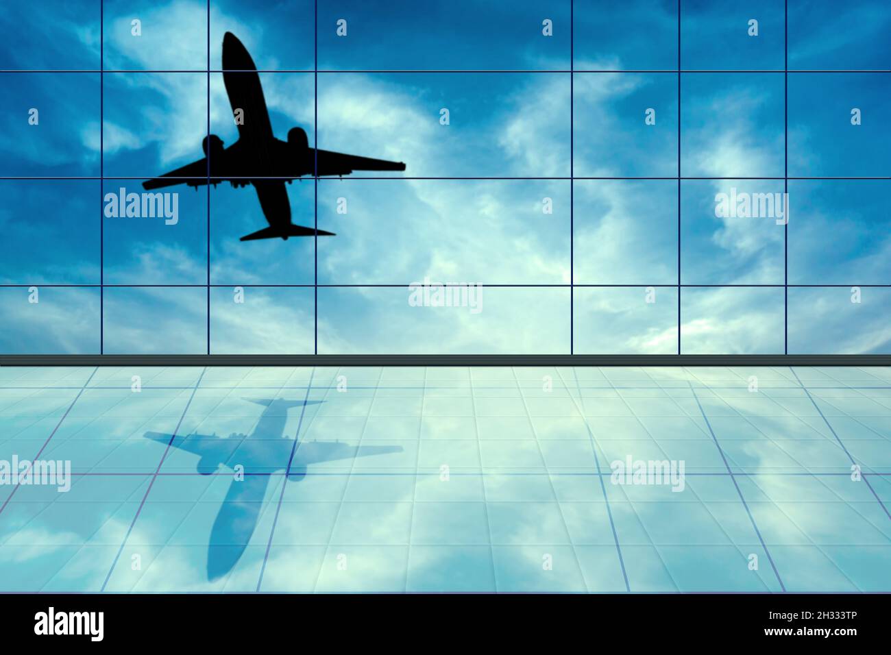 Leere Flughafenhalle mit Blick aus dem Fenster. Flugzeug hochfliegen. Flughafen-Interieur mit niemand und Kopierer Platz. Stockfoto