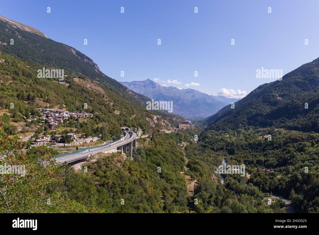 Blick in das Susatal in den italienischen alpen Stockfoto