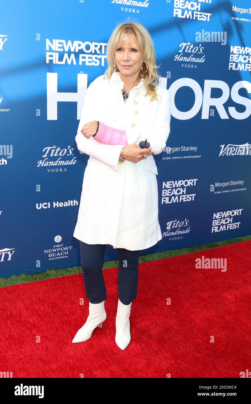 LOS ANGELES - Okt 24: Rosanna Arquette beim 22. Jährlichen Newport Beach Film Festival präsentiert Festival Honours & Variety's 10 Schauspieler, die am 24. Oktober 2021 im Balboa Bay Club in Newport Beach, CA, zu sehen sind (Foto: Katrina Jordan/Sipa USA) Stockfoto