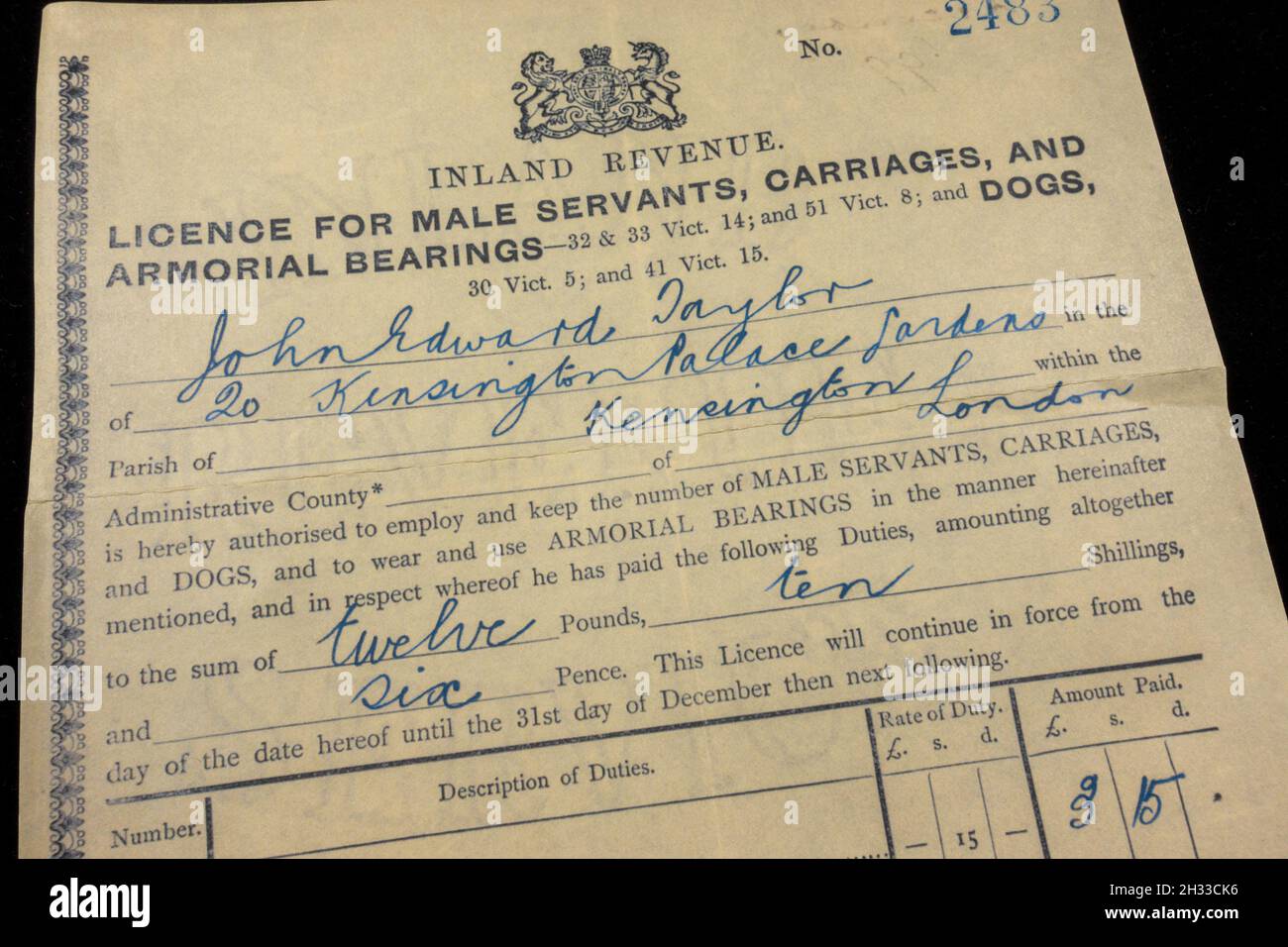 Replik einer viktorianischen Ära Inland Revenue Notice License for Servants and Carriages (1899) Stockfoto