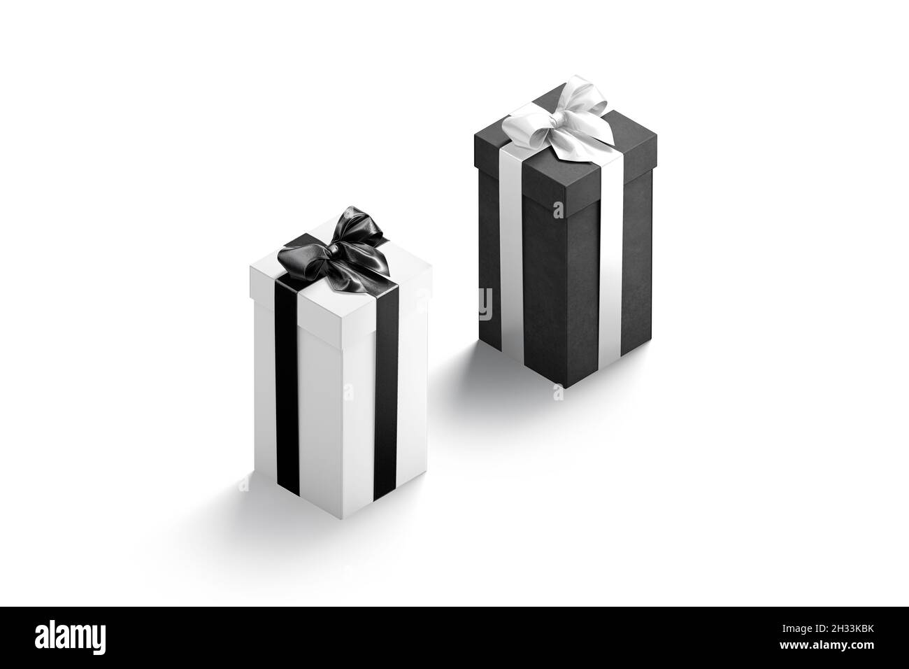 Leere schwarz-weiße hohe Geschenkbox mit Band-Mockup Stockfoto