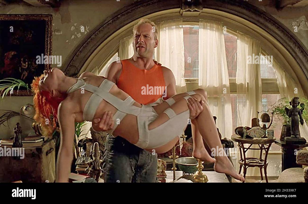 DER FÜNFTE FILM VON ELEMENT 1997 Sony Pictures Entertainment mit Bruce Willis und Milla Jovovich Stockfoto