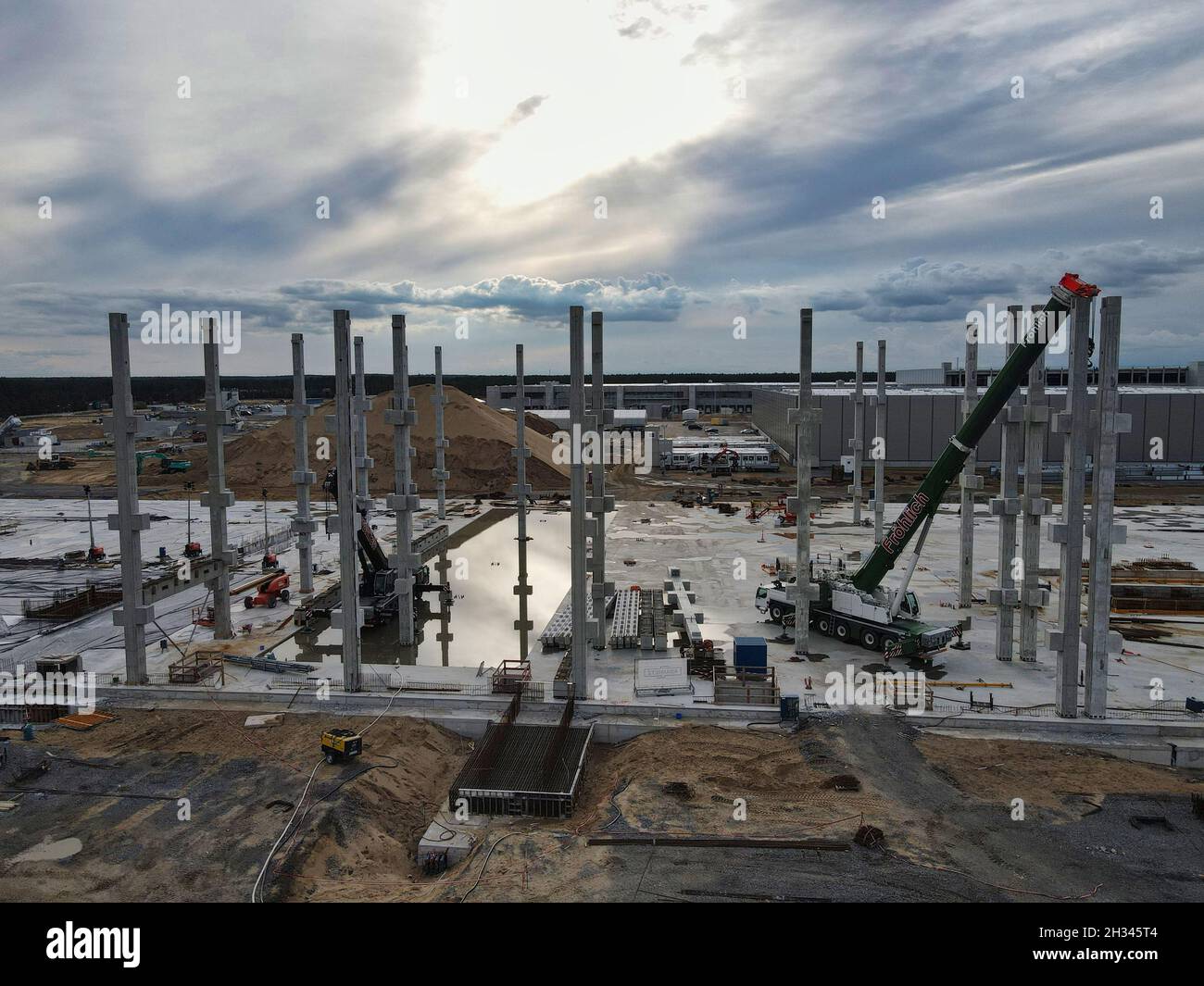 Tesla Gigafactory in Deutschland während des Baus Stockfoto