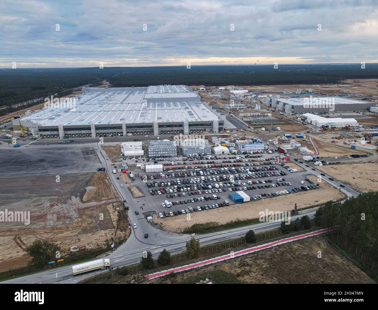 Tesla Gigafactory in Deutschland während des Baus Stockfoto