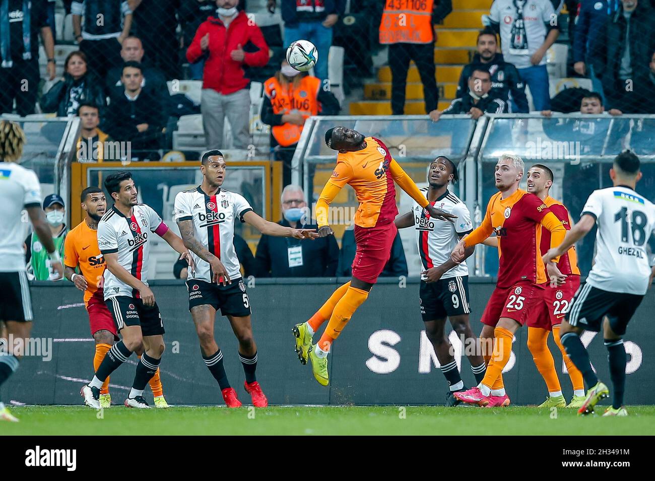 ISTANBUL, TÜRKEI - 25. OKTOBER: Mbaye Diagne von Galatasaray A.S.
