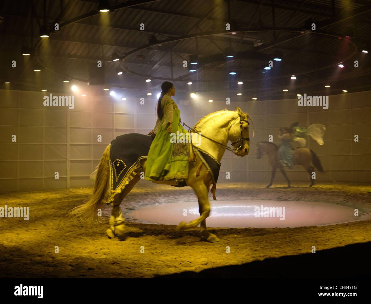 Pferdeshow im Artequs Equestrian Center, Alhaurin de La Torre, Provinz Malaga, Spanien. Stockfoto
