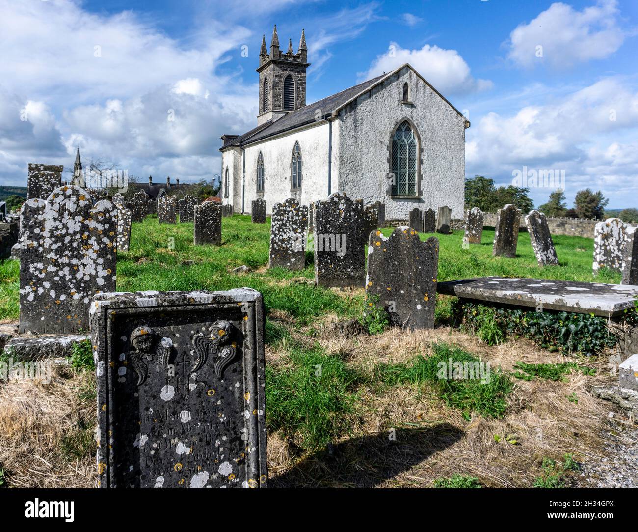 St. Patricks Church of Ireland Kirche in Ardagh, County Longford, Irland und der zugehörige alte Friedhof. Stockfoto