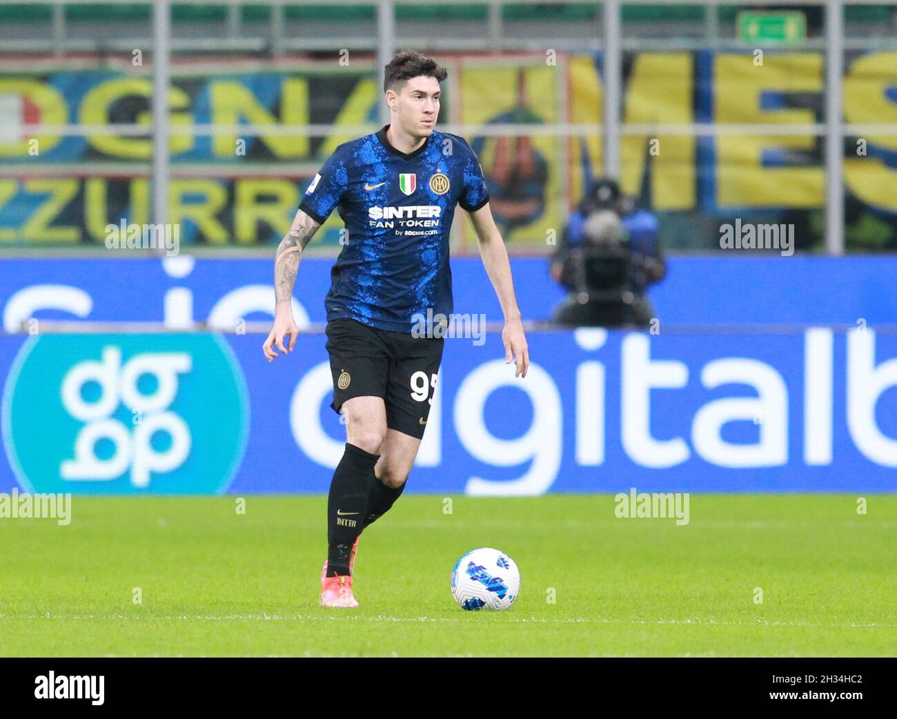 MAILAND ITALIEN- Oktober 24 Stadio G Meazza Alessandro Bastioni in Aktion während der Serie Ein Spiel zwischen FC Inter und FC Juventus im Stadio G. Meazza am 24. Oktober 2021 in Mailand, Italien. Stockfoto