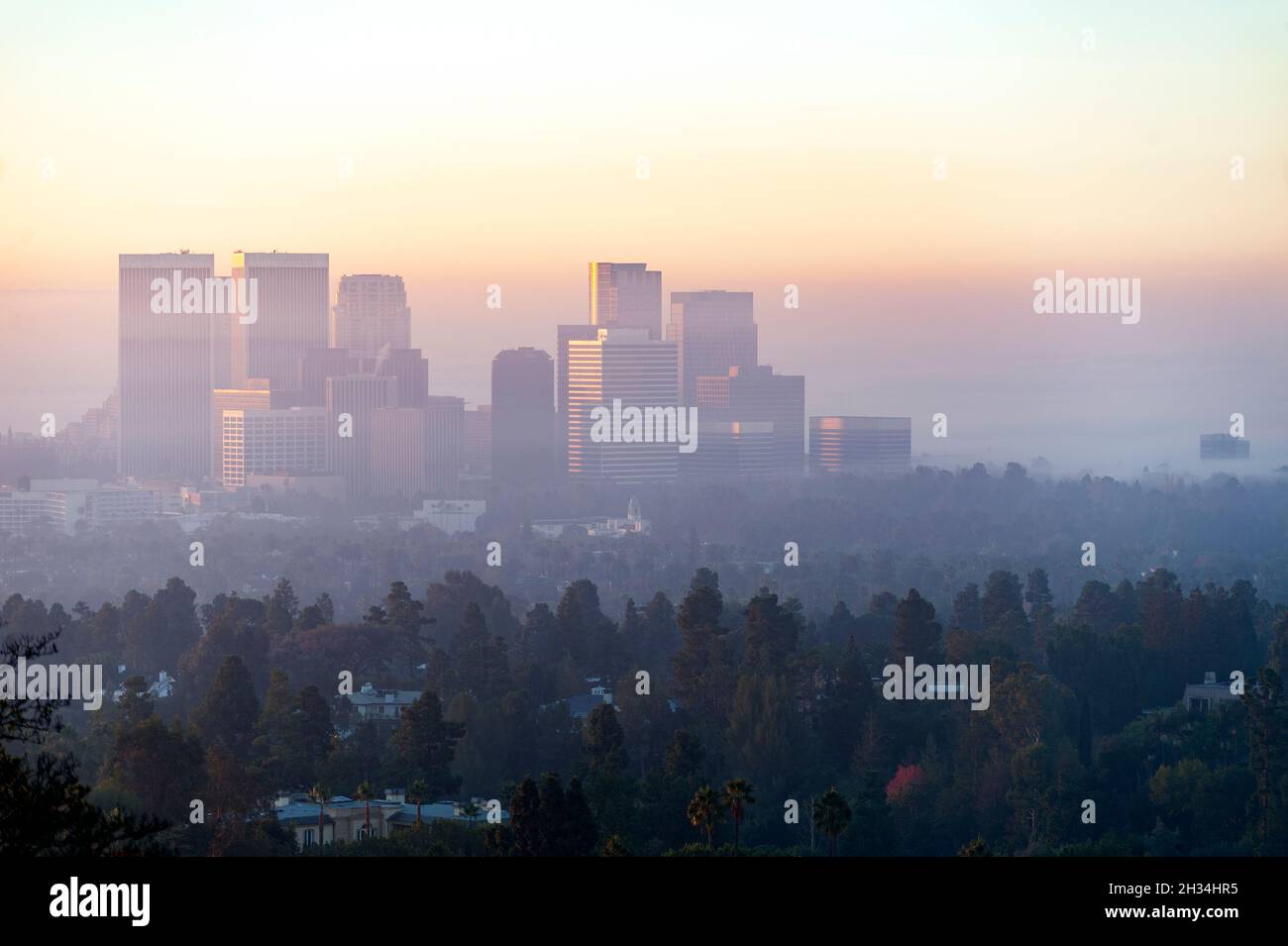 Century City an einem rauchigen, rauchigen Morgen Stockfoto