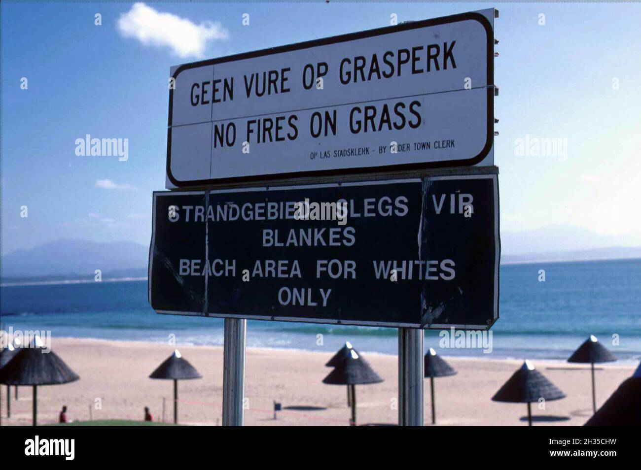 Die Weißen aus der Apartheid-Ära unterschreiben nur, aufgenommen 1989, Mossel Bay, Südafrika, Afrika Stockfoto