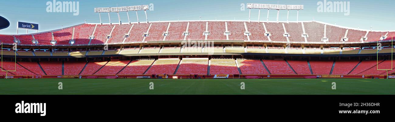 KANSAS CITY, USA - 11. Nov 2015: Blick auf das Kansas City Chiefs NFM Stadium, USA Stockfoto