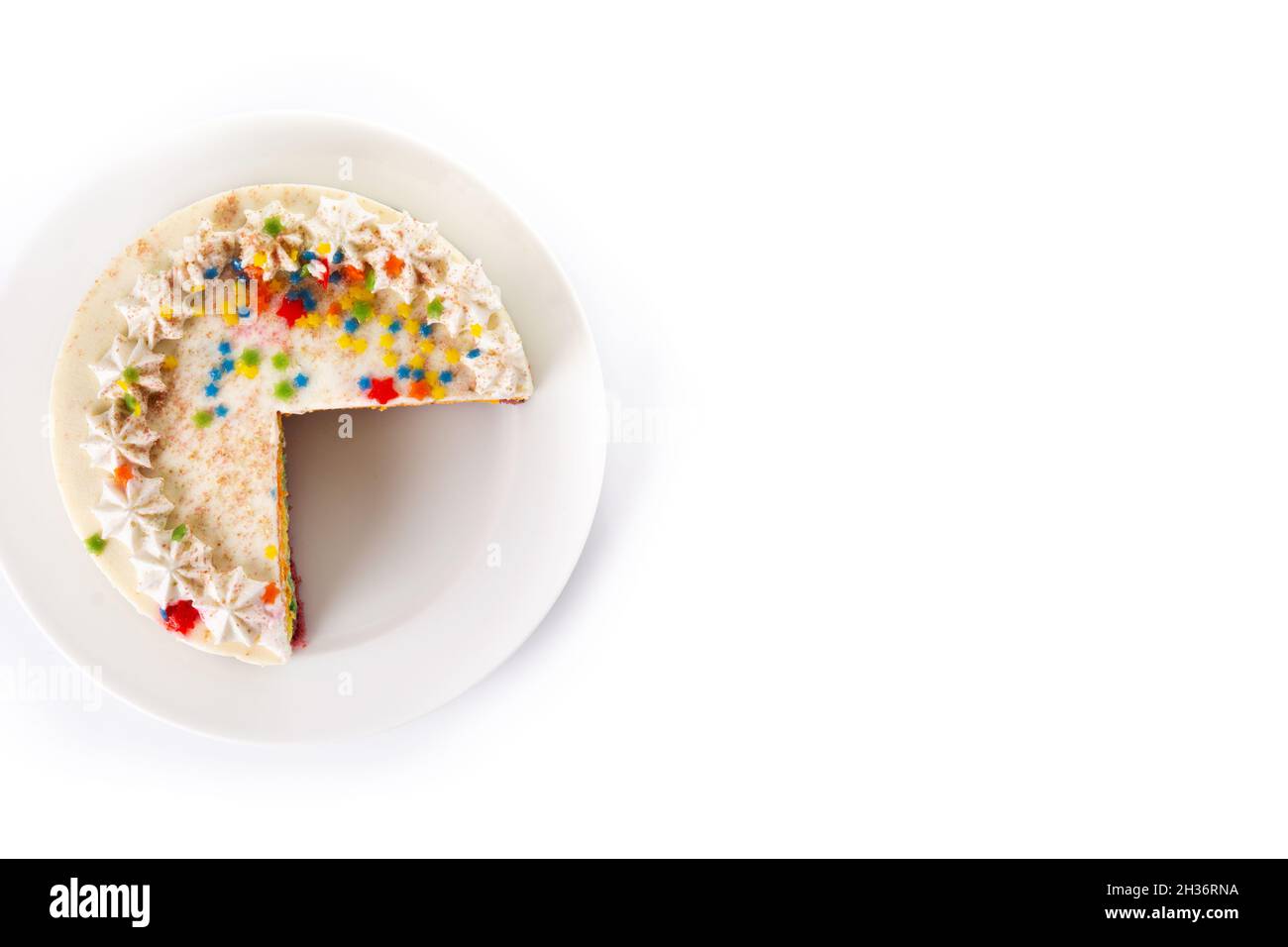 Regenbogenschicht-Kuchen isoliert auf weißem Hintergrund Stockfoto