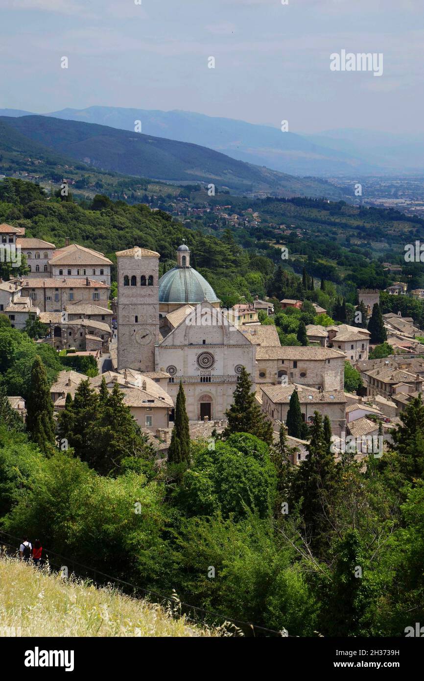 Kathedrale von San Ruffino aus der Rocca Maggiore von Assisi, Umbrien, Italien, Europa Stockfoto