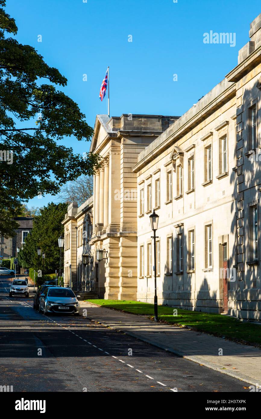 Altes viktorianisches öffentliches Gebäude, Harrogate, Yorkshire, Großbritannien Stockfoto