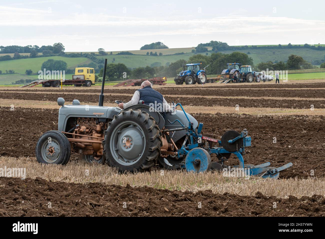 Vintage Ferguson 35 Traktor beim Great All England Pflügen Match, das im Oktober 2021 in Droxford, Hampshire, England, Großbritannien, stattfand Stockfoto