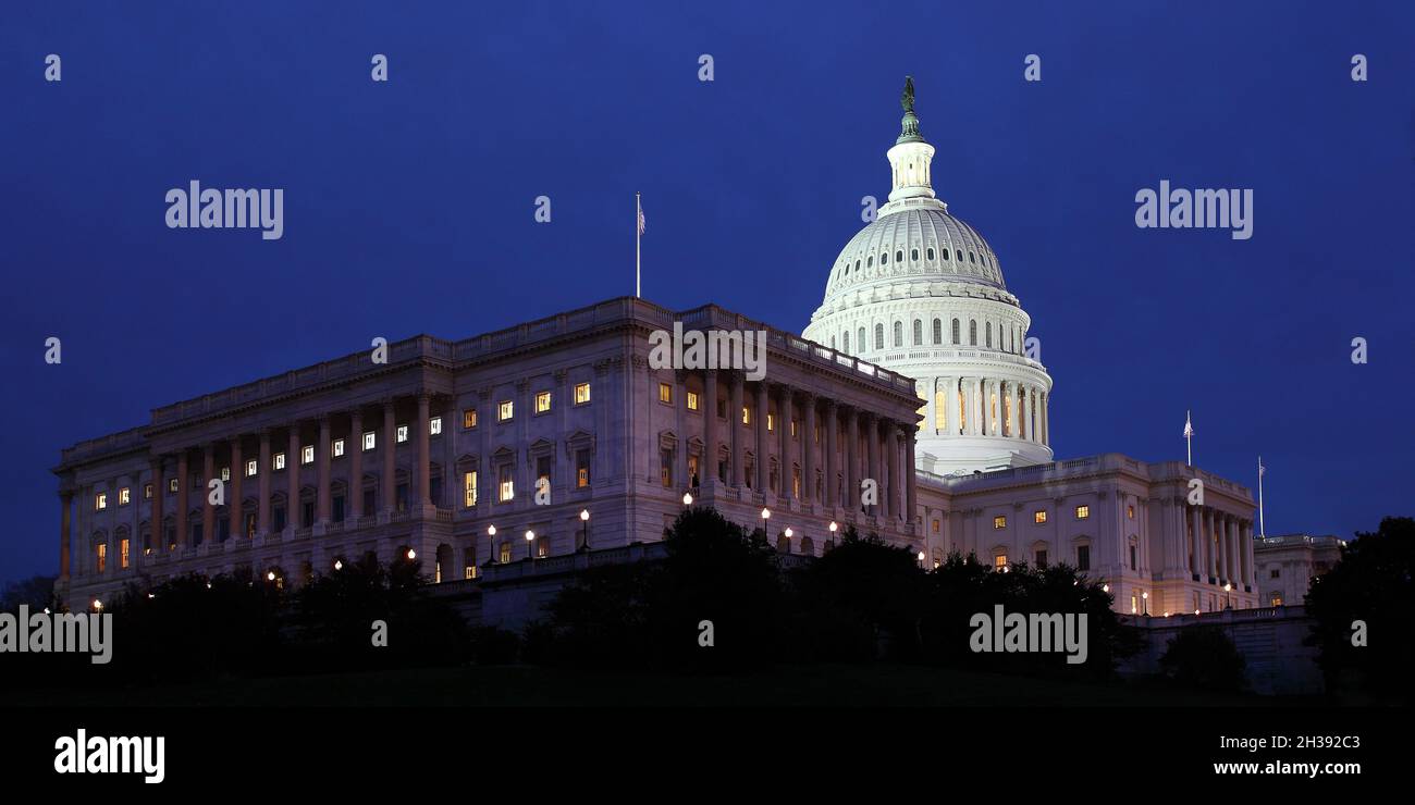 US Capitol Building bei Nacht Washington DC Stockfoto