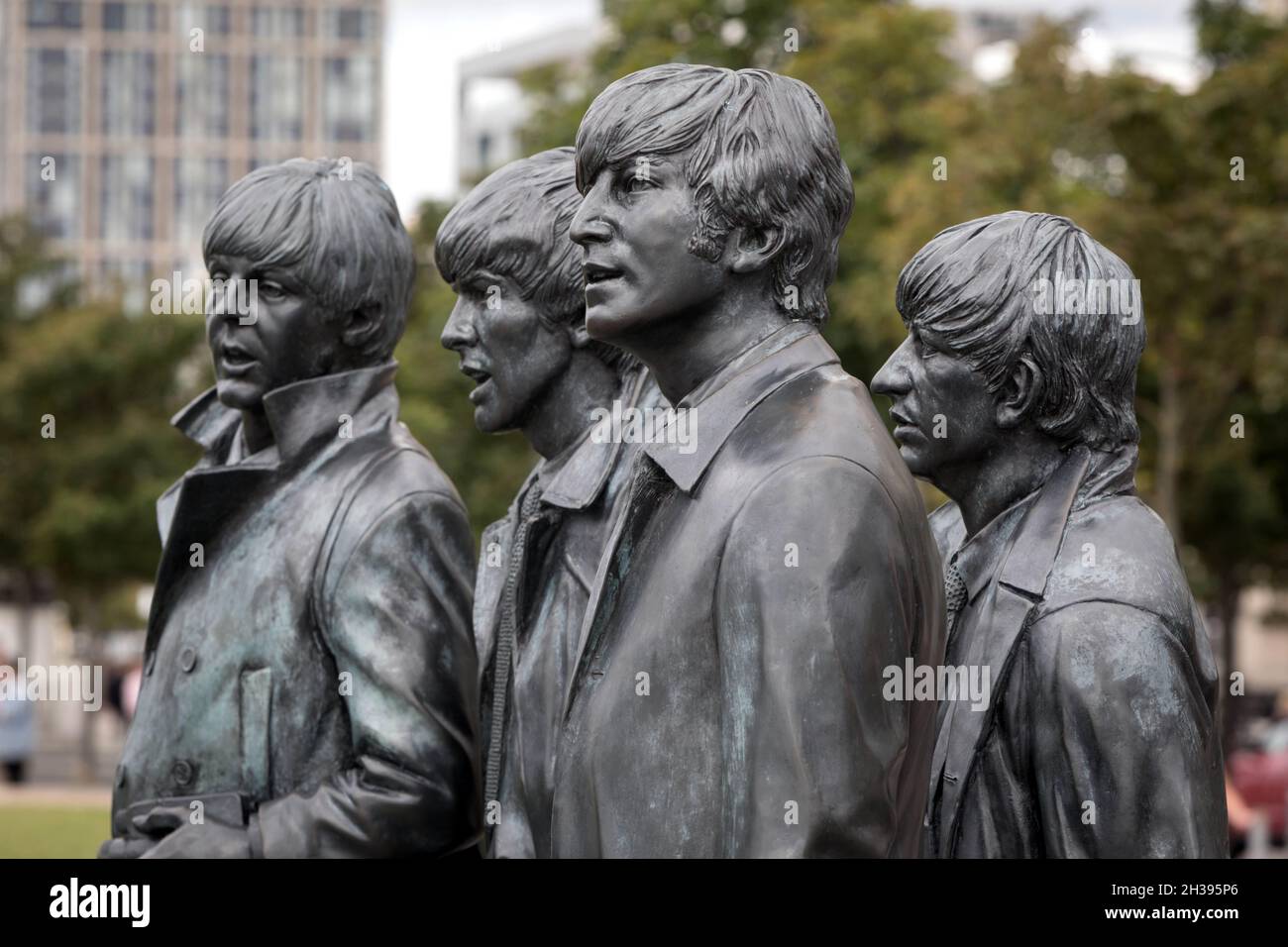 Die Bronzestatuen der Beatles am Pier Head, Liverpool Stockfoto