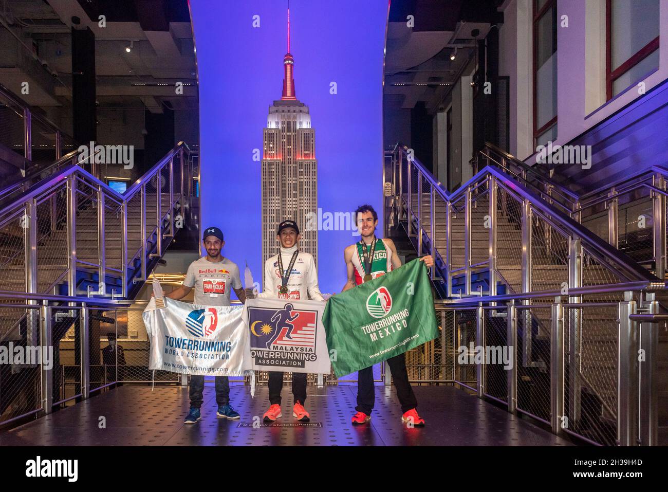 Aufbau des empire state building 2021 Fotos und Bildmaterial in hoher