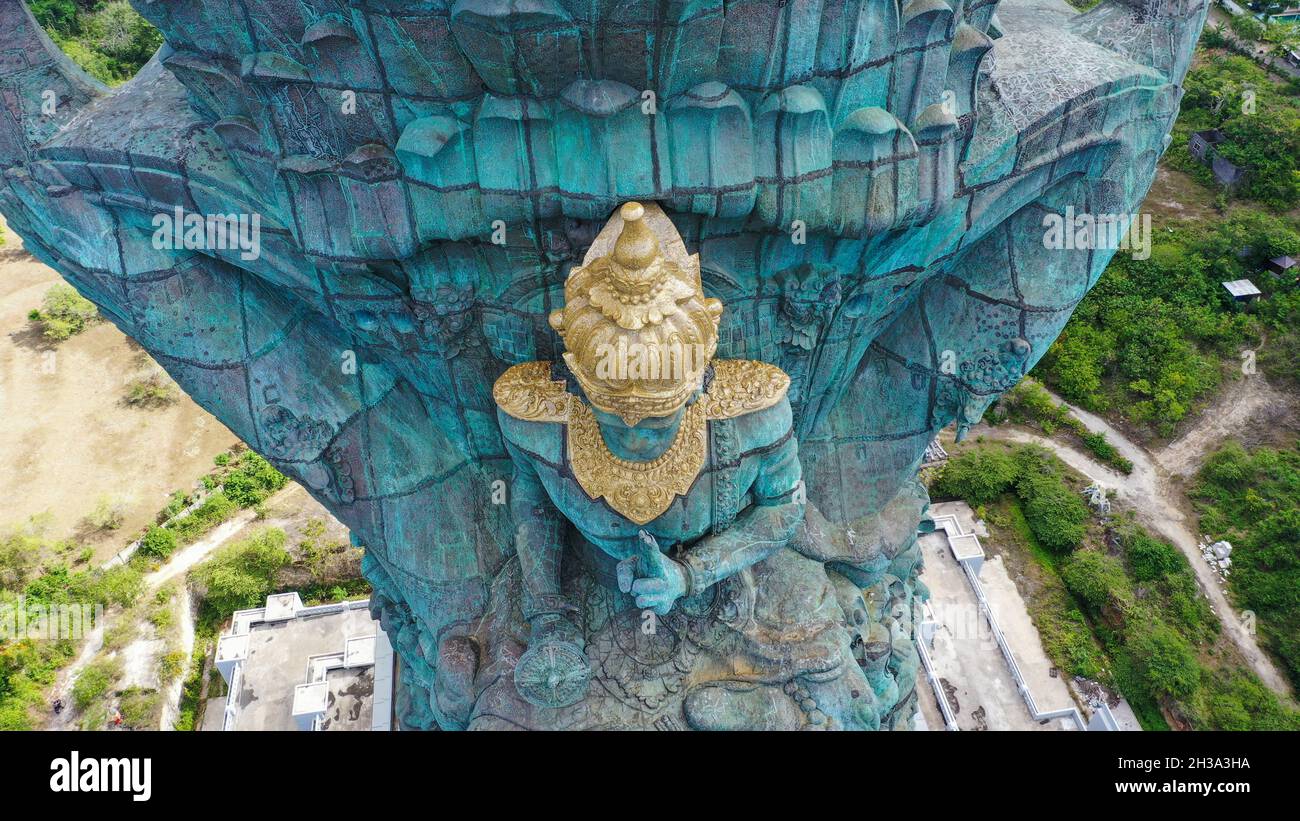 Blick von oben auf Lord Vishnu. Statue von Garuda Wisnu Kencana Stockfoto