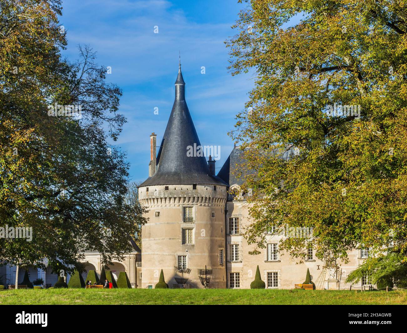 Schloss aus dem 15. / 17. Jahrhundert (historisches Denkmal) von Azay-le-Ferron, Indre (36), Frankreich. Stockfoto