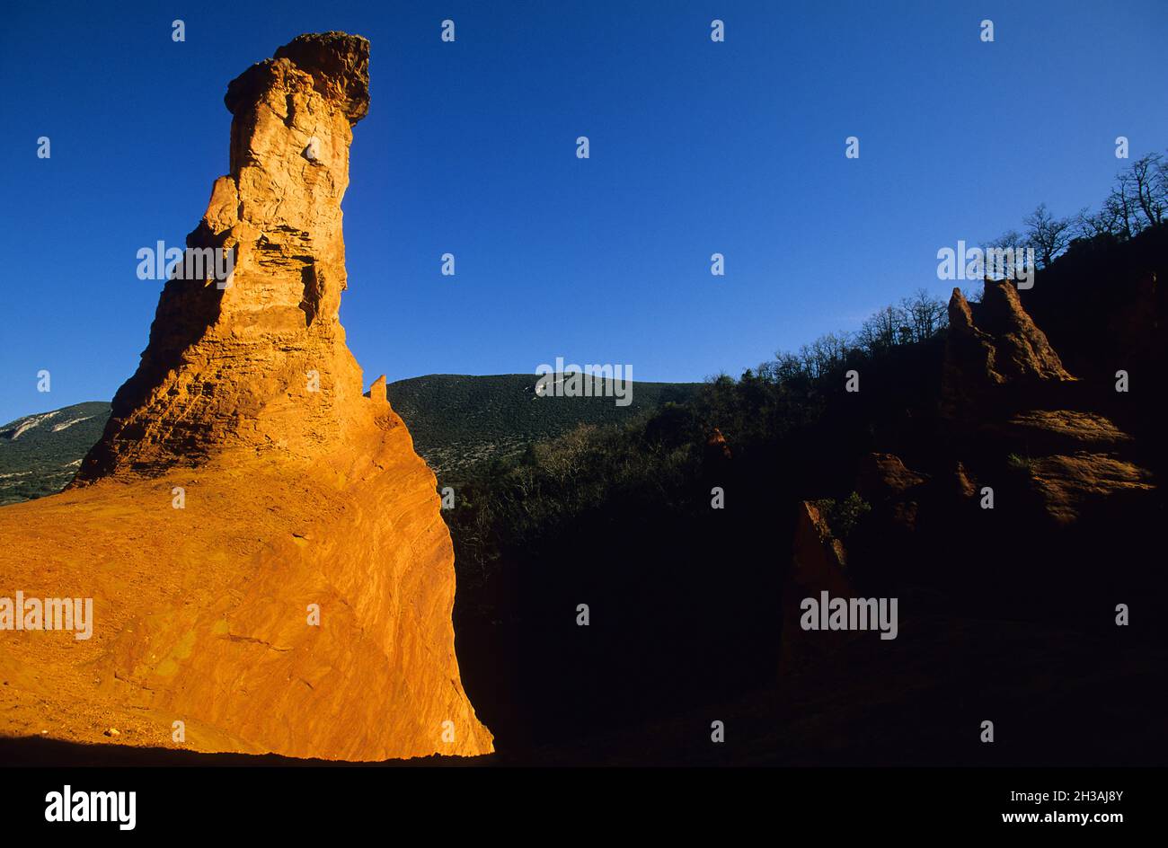 FRANKREICH. VAUCLUSE (84) REGION LUBERON. OFFENER STEINBRUCH VON RUSTREL Stockfoto