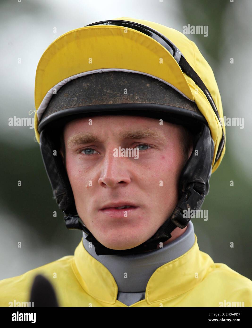 Aktenfoto vom 16-07-2014 von Jockey Matt Griffiths, der sich nach einem Autounfall vor drei Wochen im Krankenhaus in einem stabilen Zustand befindet. Ausgabedatum: Mittwoch, 27. Oktober 2021. Stockfoto