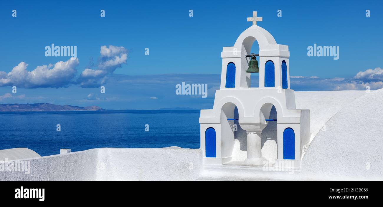 kirche im Dorf Oia auf der Insel Santorini. Griechenland Stockfoto