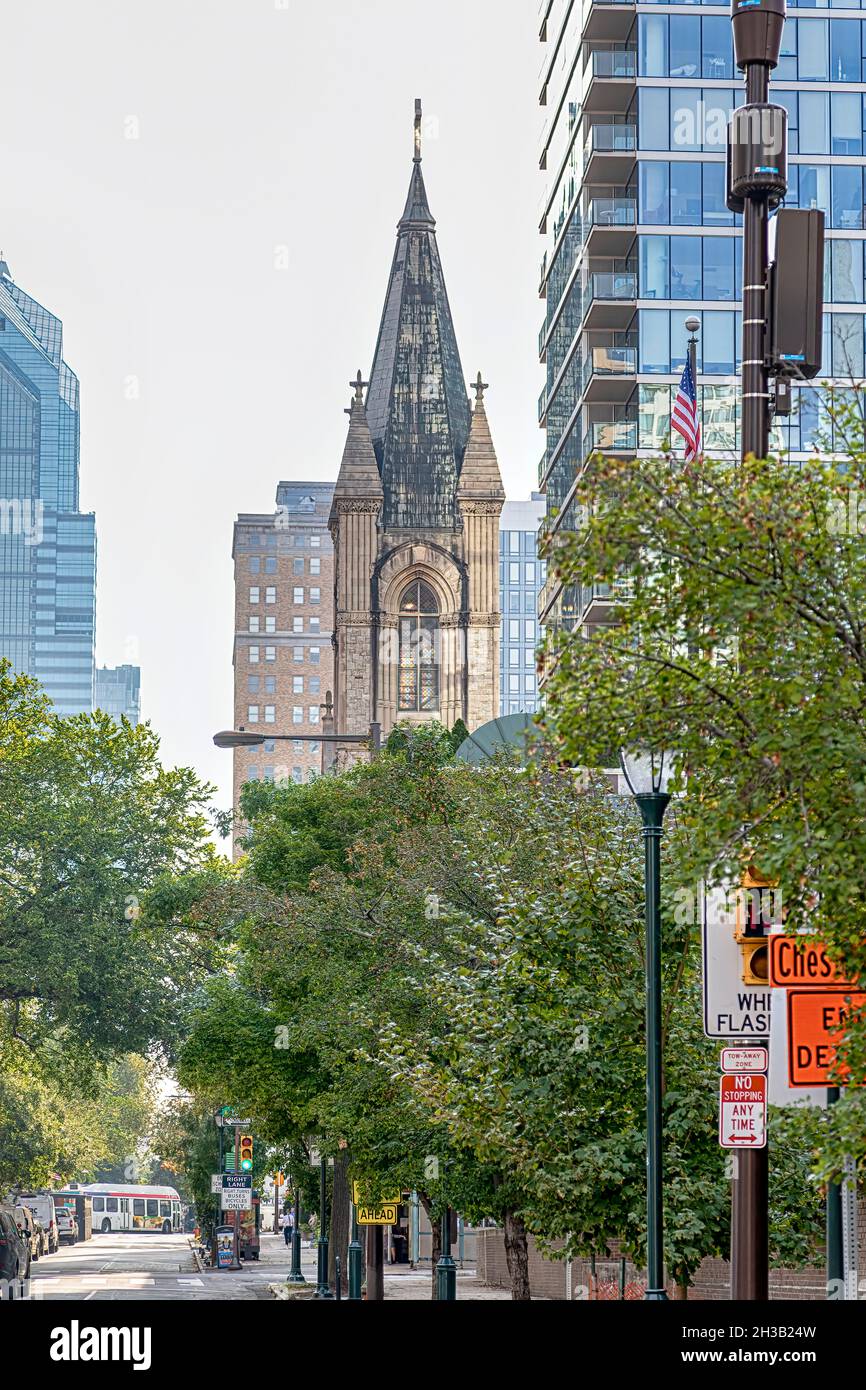 2110 Chestnut Street, Evangelisch-Lutherische Kirche, entworfen in Richardson Romanik von Isaac Pursell und errichtet im Jahr 1880. Stockfoto