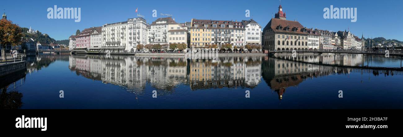 Luzern, Panorama, Spiegelung, Herbst, Schweiz Stockfoto