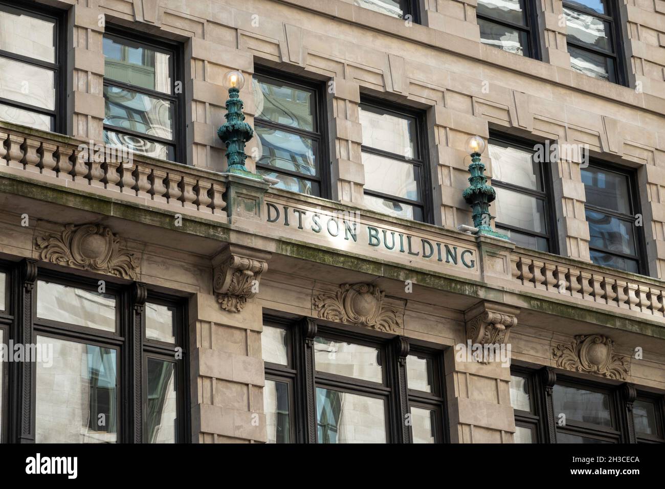 1907 Ditson Building an der E. 34th Street, NYC, USA Stockfoto