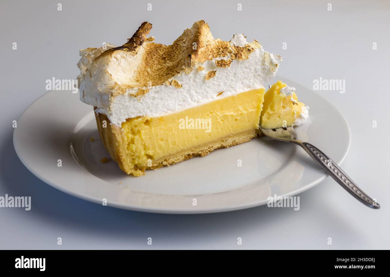 Zitronenkuchen isoliert Stockfoto